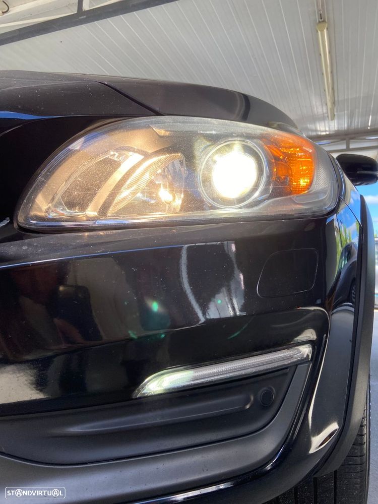 Volvo V60 Cross Country 2.0 D4 Pro - 39