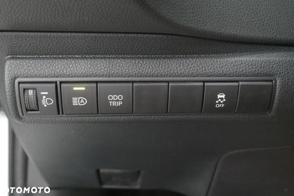 Toyota Corolla - 28