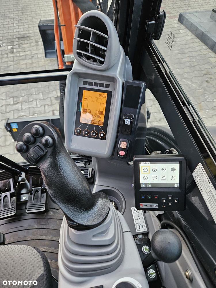Hitachi DEMO , 229 godzin 2025 rok . ZX33U-6 ZX33 ZX33-6 ZX26 ZX 33 U - 6 | 2025 | DEMO Wersja | 229 mth | MINIKOPARKA - 29