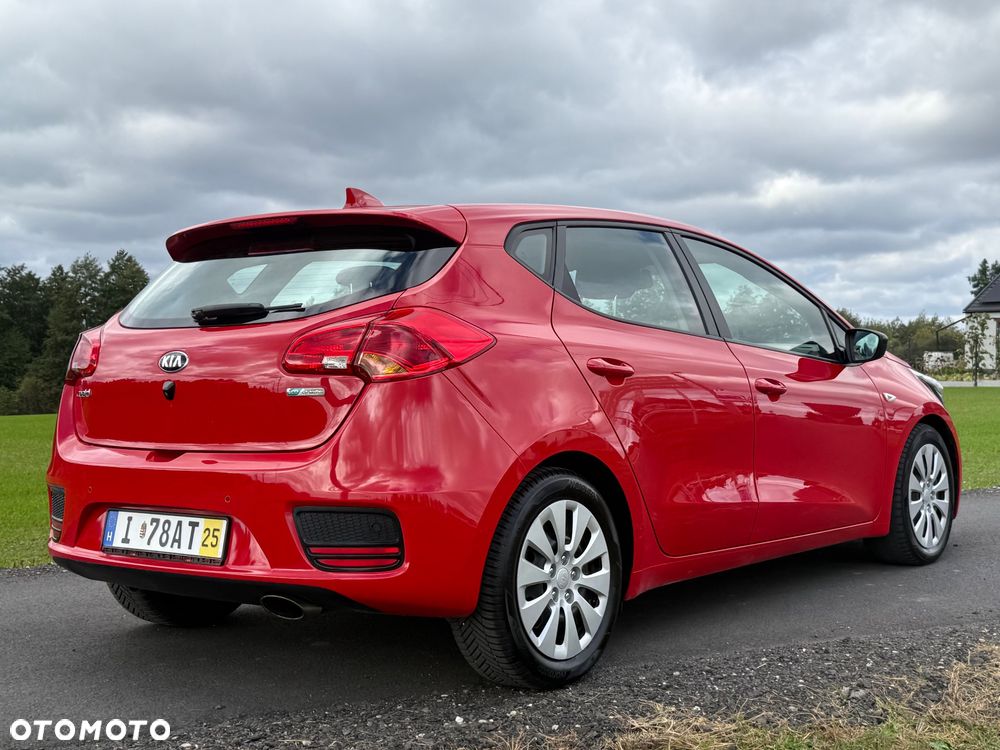 Kia Ceed - 28