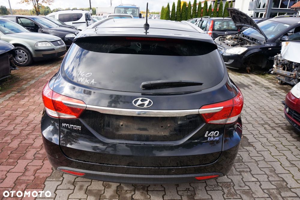 KLAPA BAGAŻNIKA TYLNA I40 VF KOMBI NKA  CZARNY HYUNDAI 2011-2014 - 1