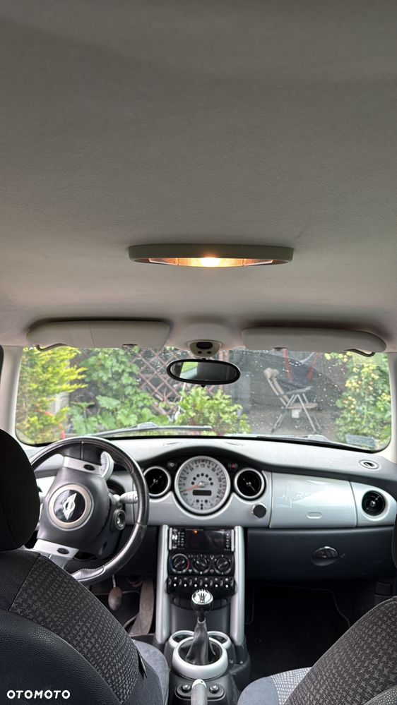 MINI Cooper Standard - 18