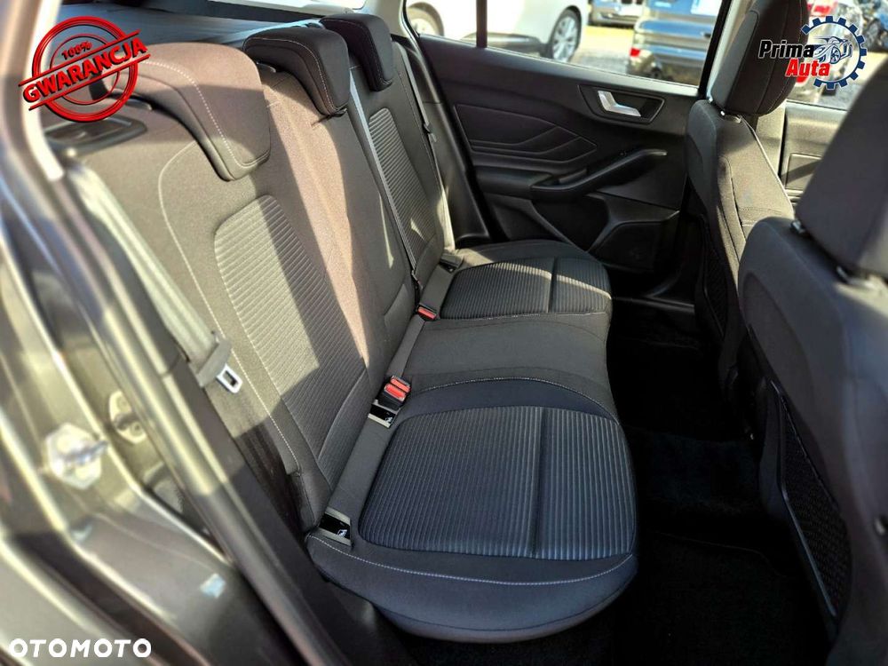 Ford Focus - 28