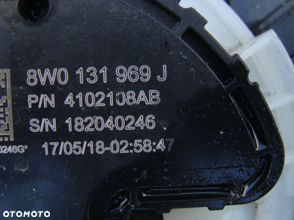 AUDI  A4 B9 ZBIORNIK ADBLUE 8W0131878BH 8W0131969J - 2