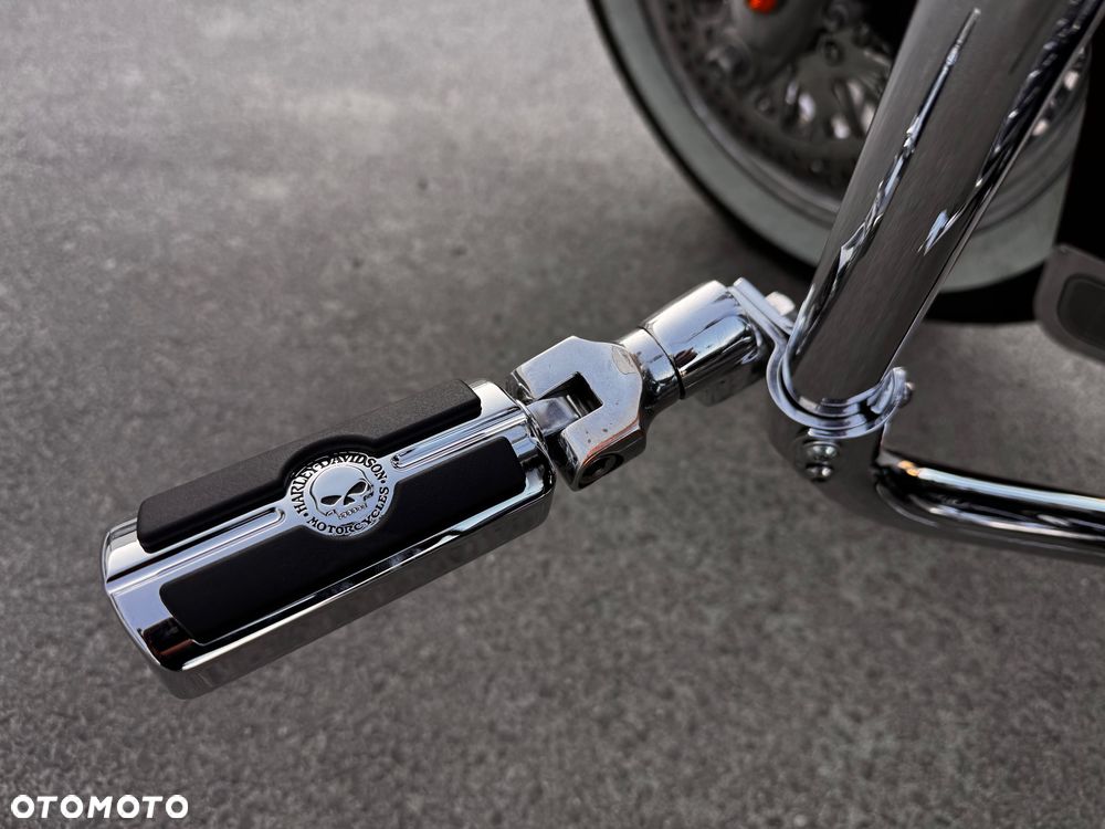 Harley-Davidson Touring Road King - 11