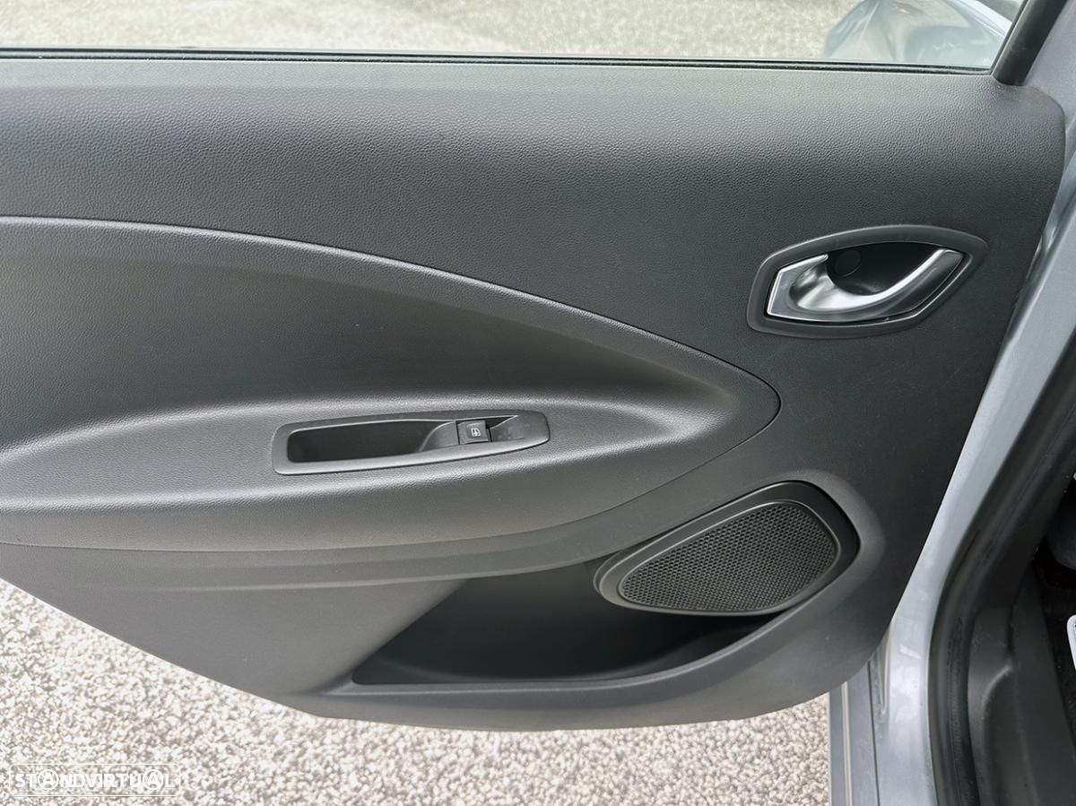 Renault Zoe (c/ Bateria) Limited 50 - 35