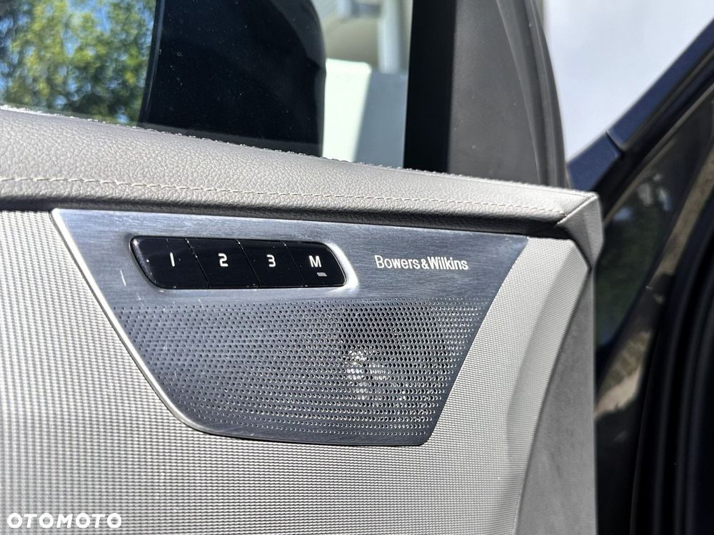 Volvo XC 90 - 23