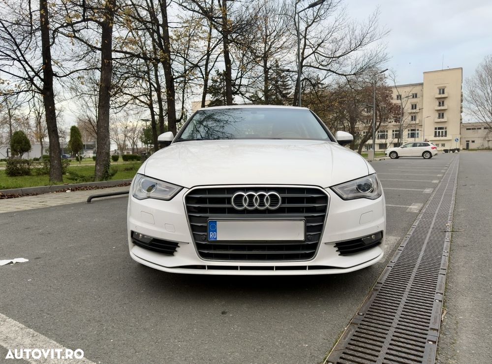 Audi A3 Limuzina 2.0 TDI S tronic S line Sportpaket - 2