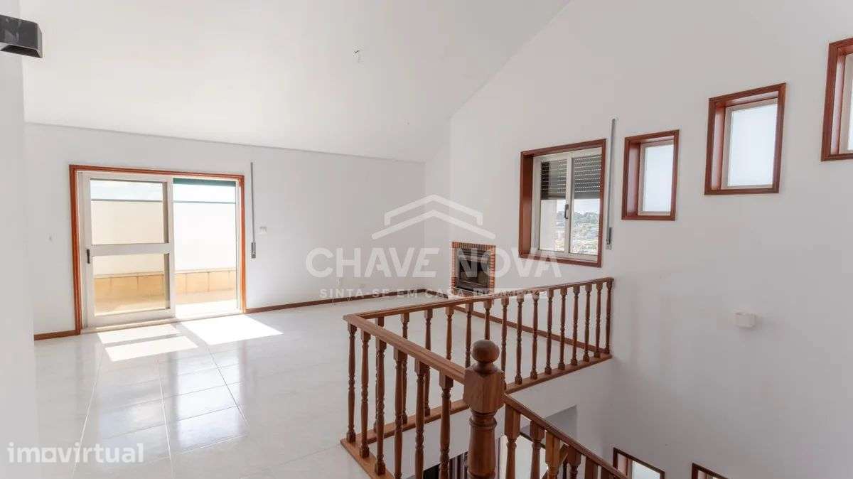 Andar Moradia V2 c/ Terraço e Garagem Box em Rio Tinto - Grande imagem: 4/38