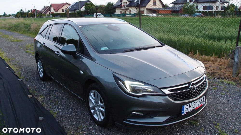 Opel Astra 1.6 CDTI Dynamic S&S - 2