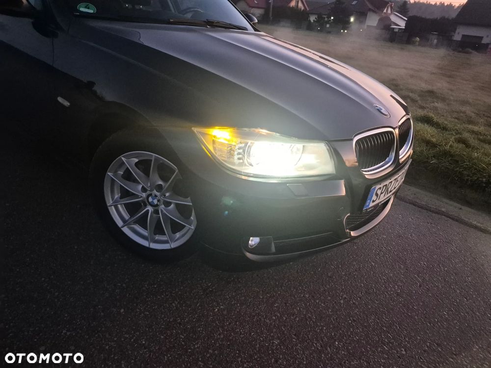 BMW Seria 3 318i Edition Exclusive - 6