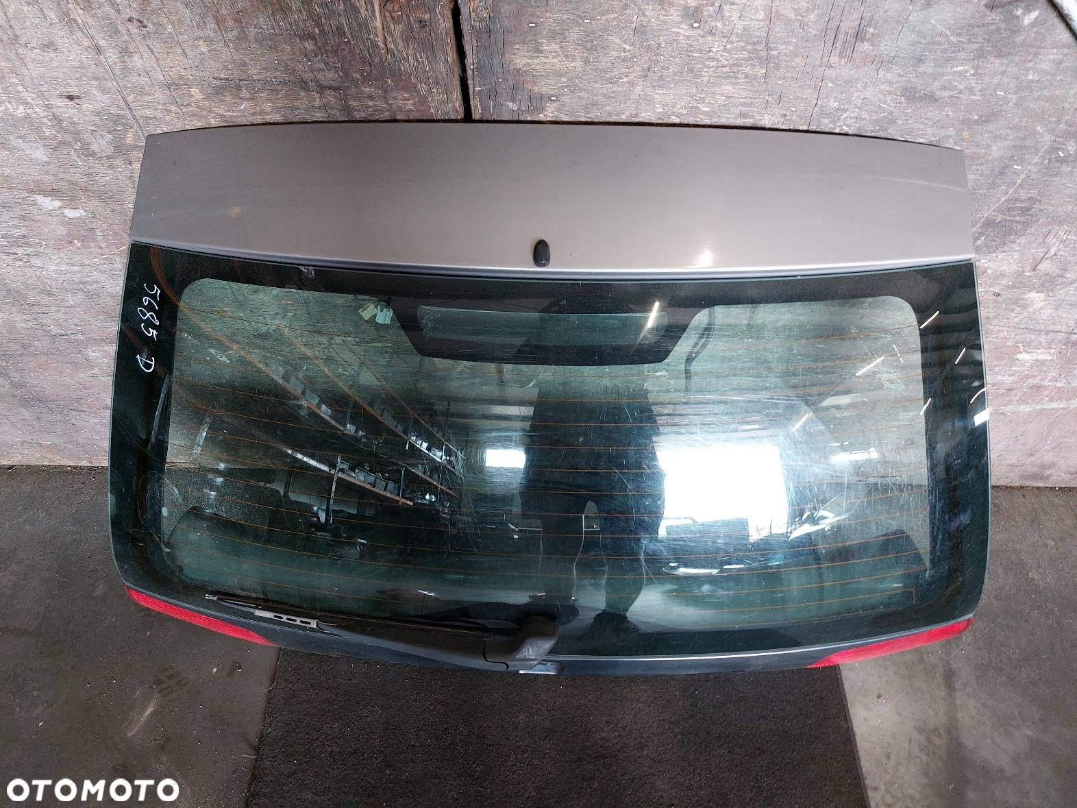 KOMPLETNY TYŁ KLAPA BAGAŻNIKA ZDERZAK TYŁ LAMPY VOLVO V40 I LIFT - 9