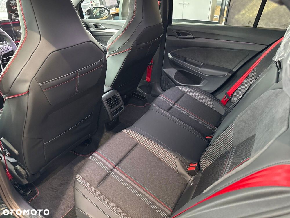 Volkswagen Golf 2.0 TSI GTI Edition 50 DSG - 19