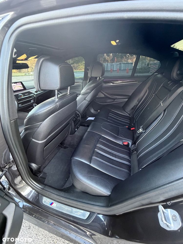 BMW Seria 5 530i M Sport Edition - 12