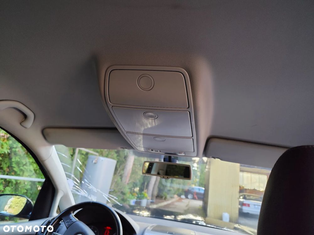 Volkswagen Touran 2.0 TDI DPF Trendline - 14