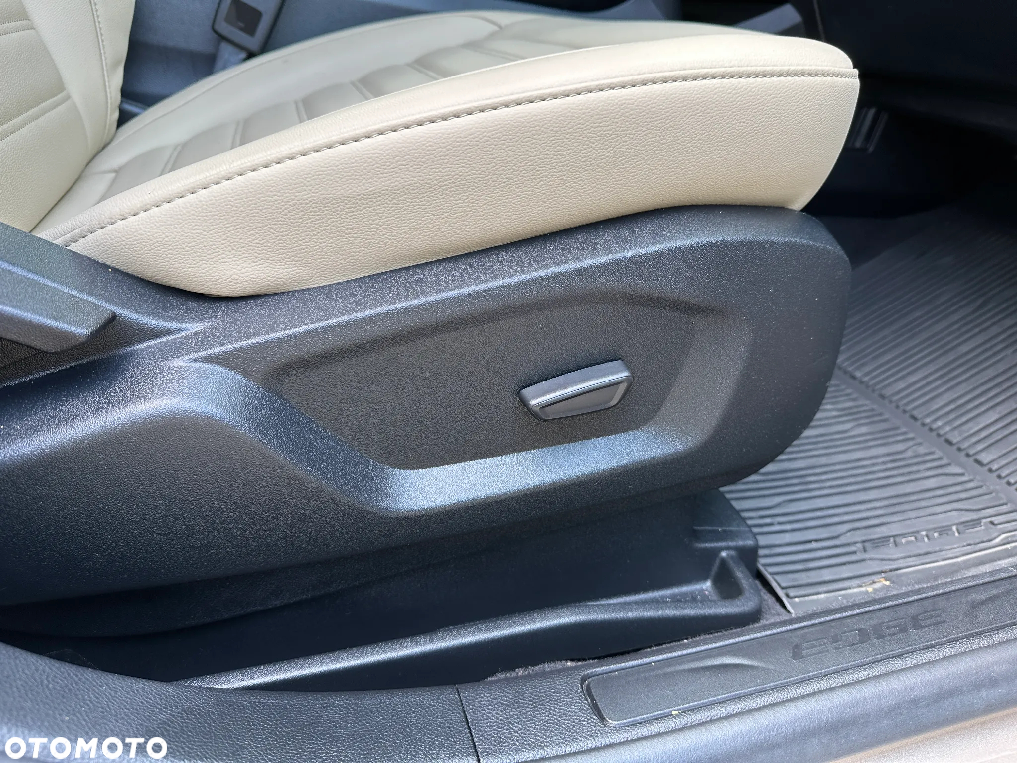 Ford Edge - 15
