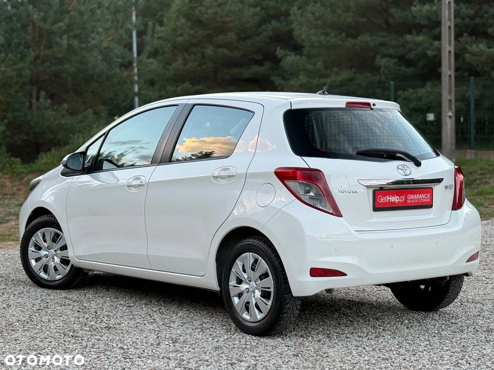 Toyota Yaris 2012 photo 3