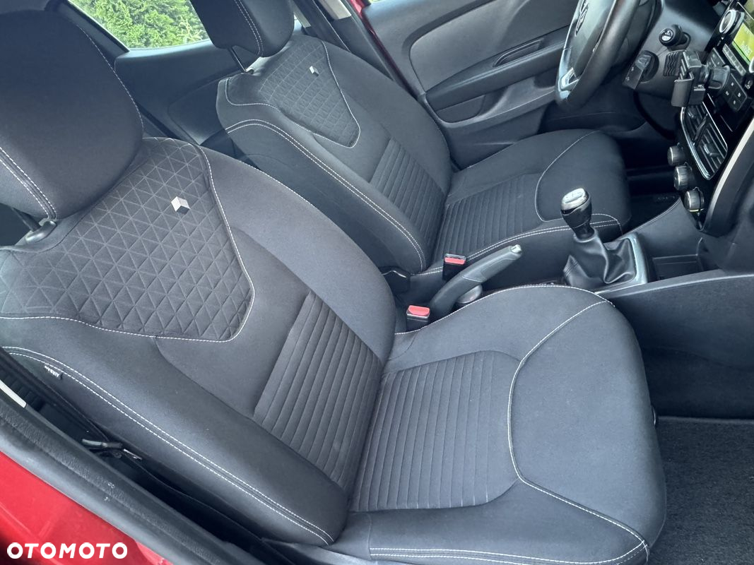 Renault Clio 1.2 16V 75 LIMITED - 39