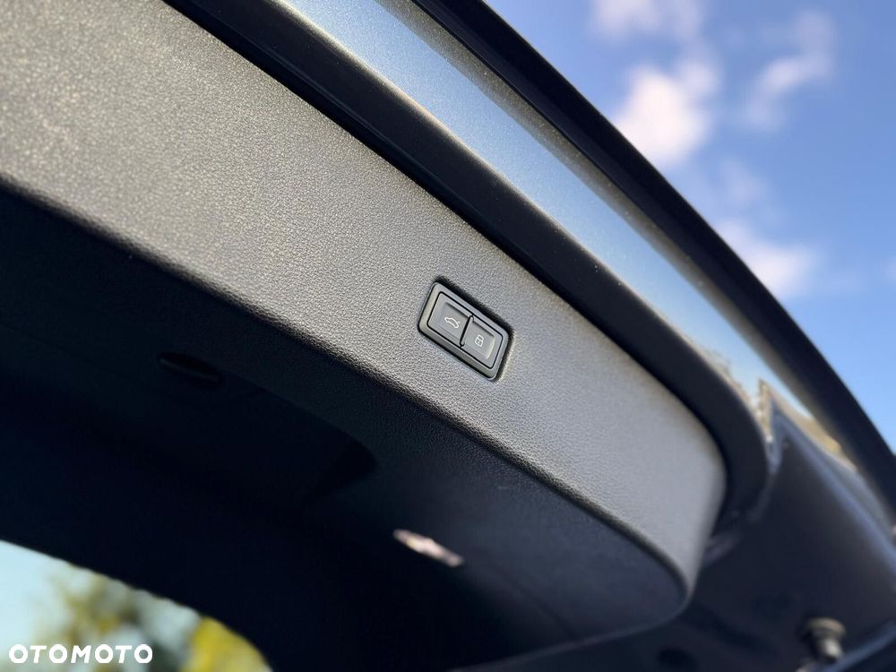 Audi Q5 Sportback - 10