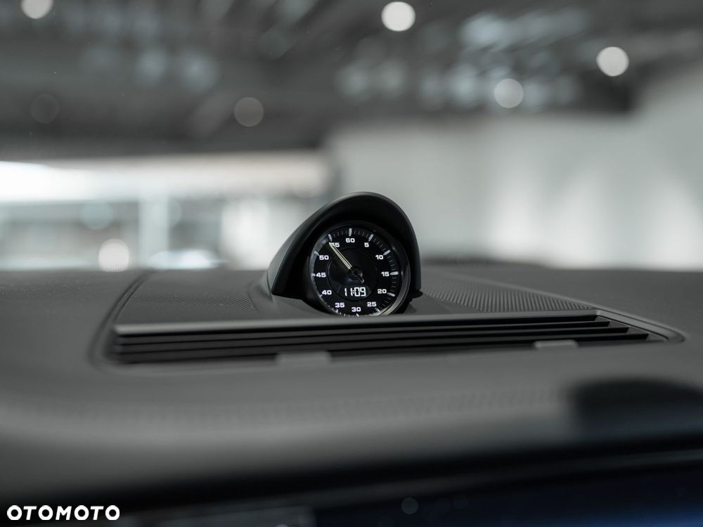 Porsche Panamera 4 E-Hybrid Sport Turismo Platinum Edition - 27