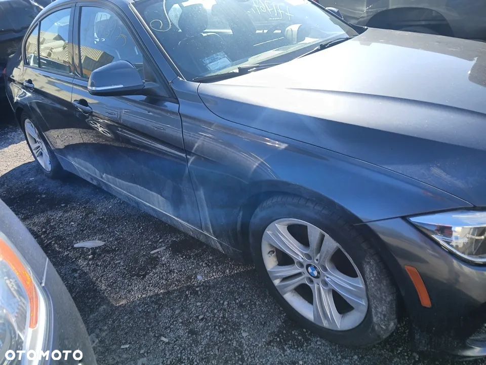 BMW Seria 3 328i xDrive - 13