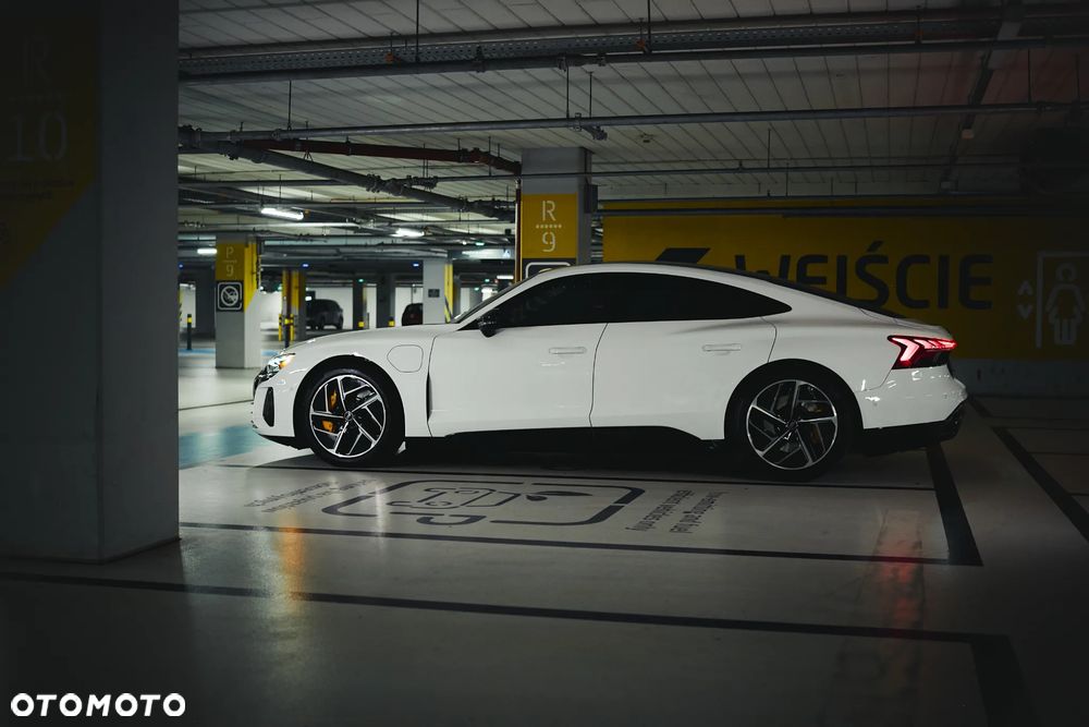 Audi RS e-tron GT - 13