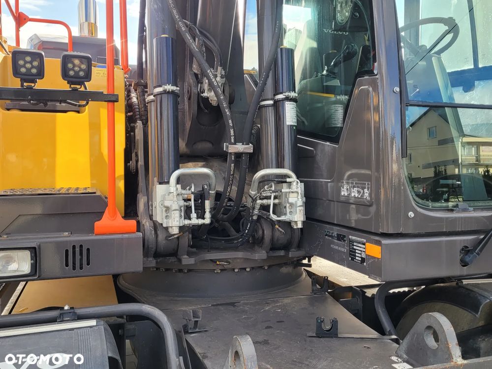 Volvo EW160E / ROTOTILT ze szczypcami / system niwelacji GPS 3D / przyczepa / - 11