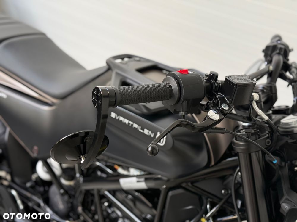 Husqvarna Svartpilen - 12