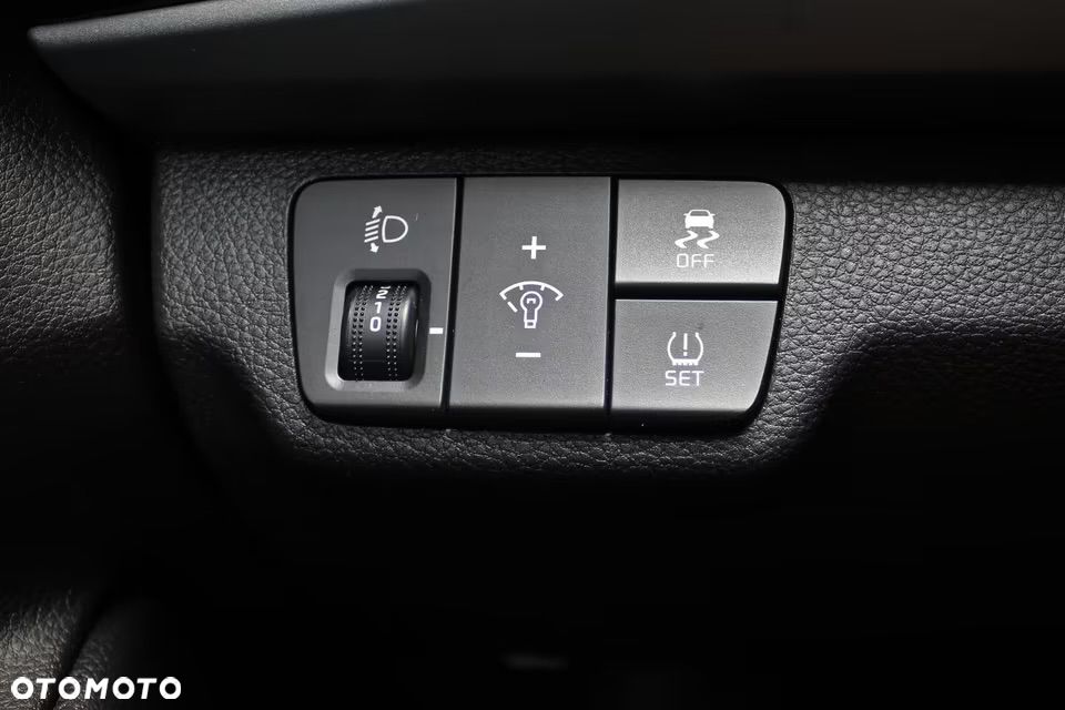 Kia Rio 1.4 Business Line - 9