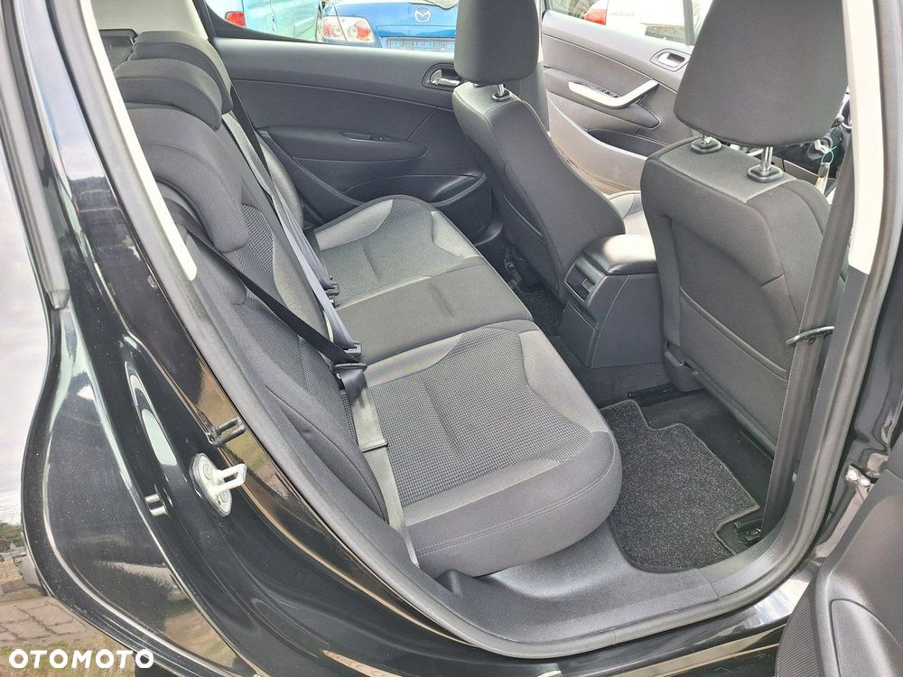 Peugeot 308 1.6 Premium Plus - 19