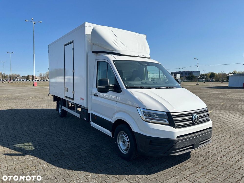 Volkswagen Crafter Podwozie z pojedynczą kabiną silnik: 2,0 l EURO VI SCR 163 KM / skrzynia biegów: Przedni napęd automatyczna 8-biegowa rozstaw osi: 4490 mm - 3