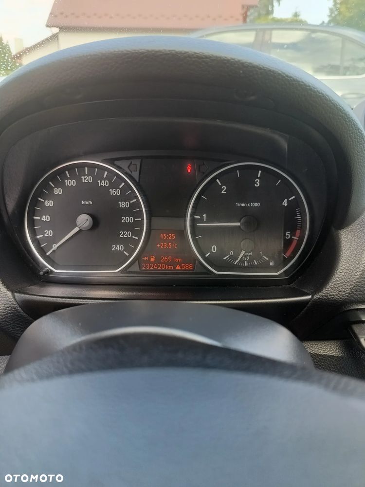 BMW Seria 1 118d - 8