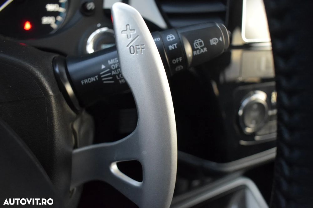 Mitsubishi Outlander 2.0 4WD - 27