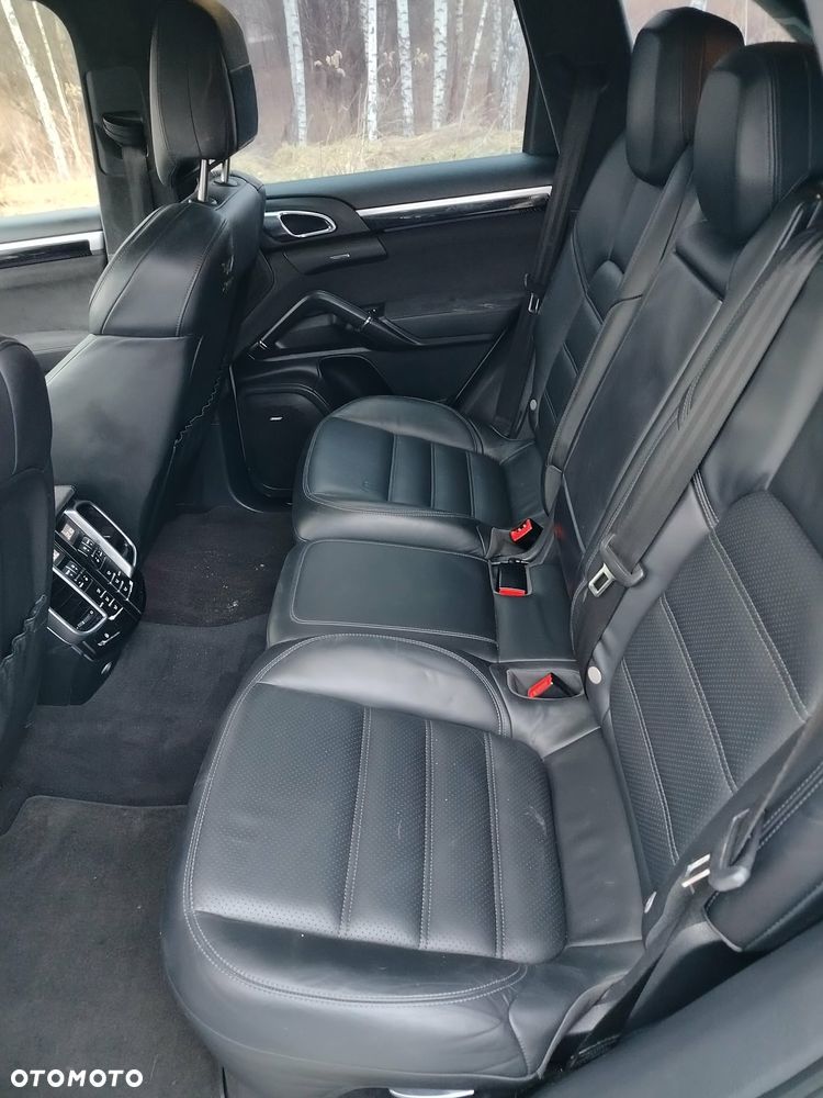 Porsche Cayenne - 5