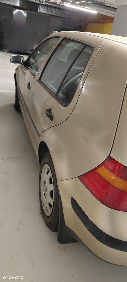 Volkswagen Golf 1.4 Basis - 3