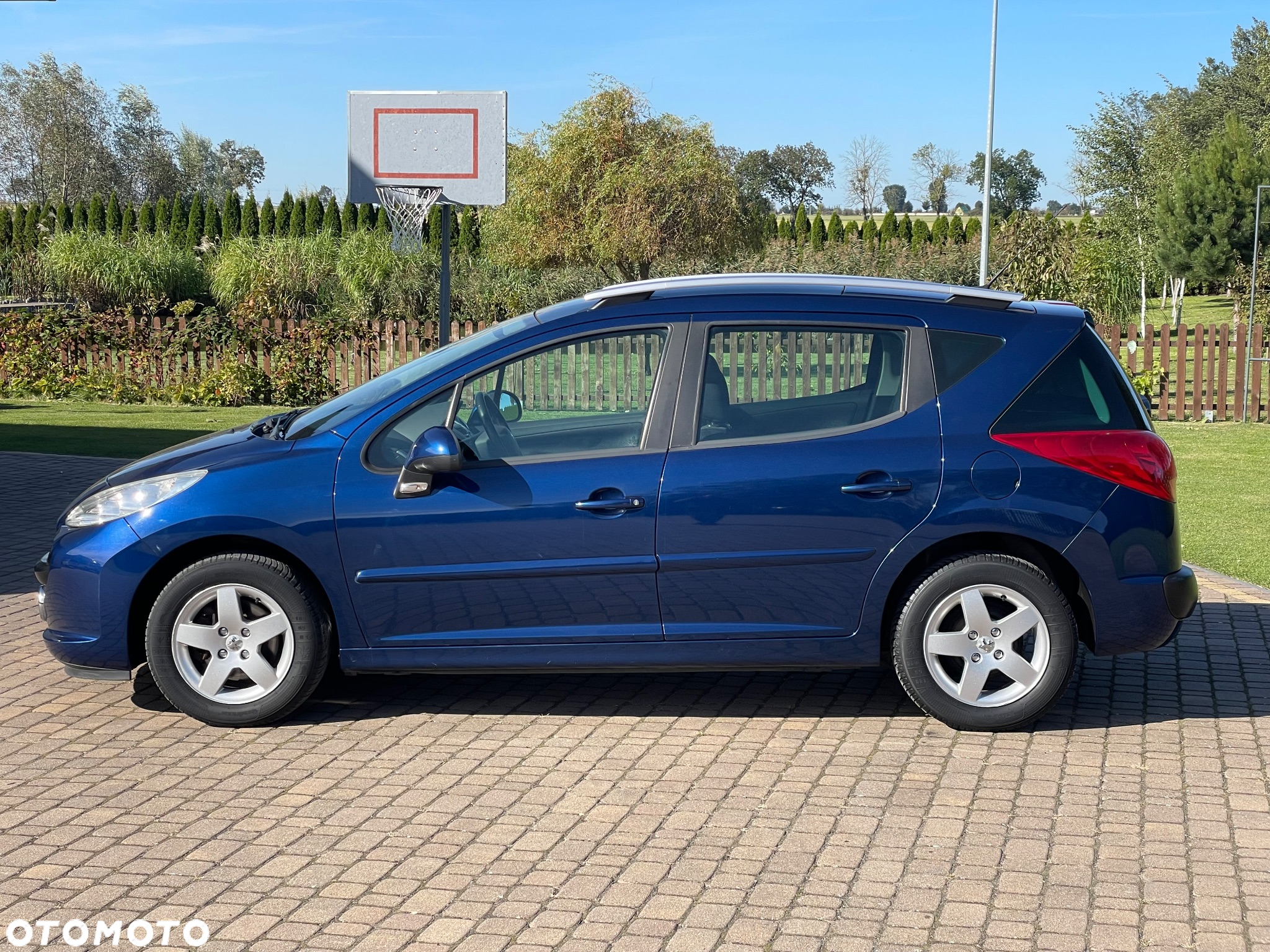 Peugeot 207 - 12