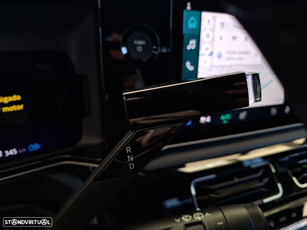 Renault 4 E-Tech 52 kWh Iconic Autonomia Conforto - 17