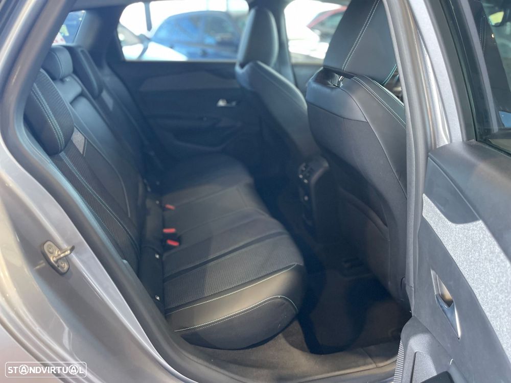Peugeot 308 SW 1.6 Hybrid Allure Pack e-EAT8 - 26