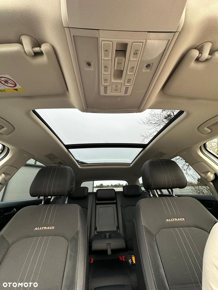 Volkswagen Passat 2.0 TDI SCR 4Mot DSG Comfortline - 24