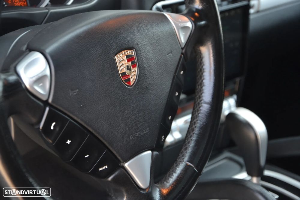 Porsche Cayenne GTS Tiptronic - 27