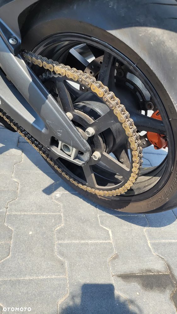 Yamaha R6 - 12