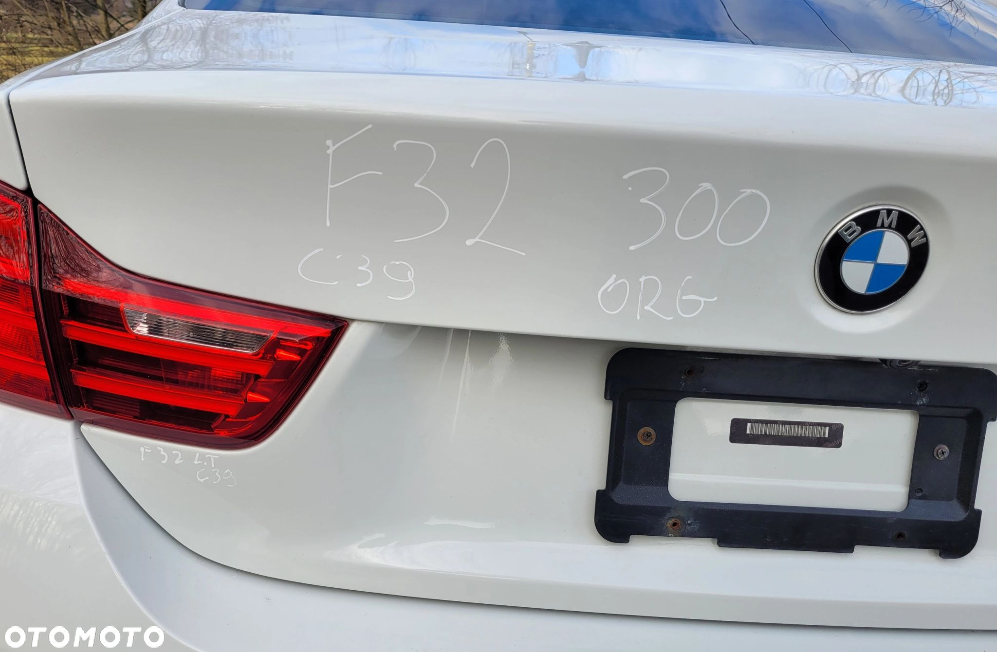 KLAPA BAGAŻNIKA BMW F32 300 ALPINWEISS III ORG LAKIER - 6