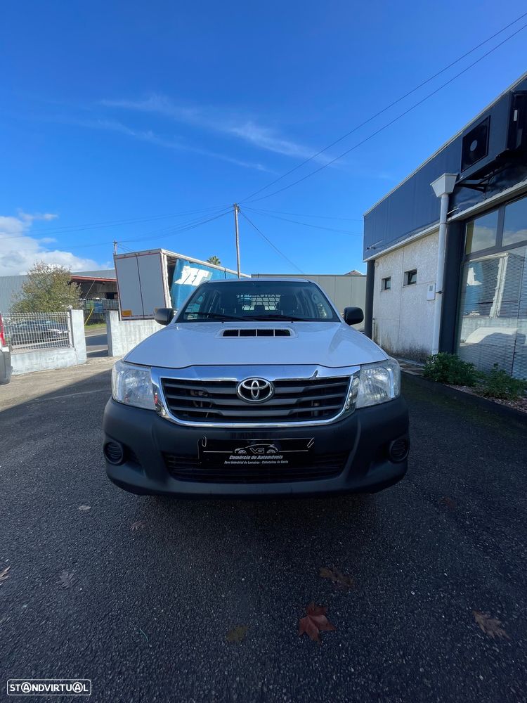 Toyota D-4D 2WD CE - 1