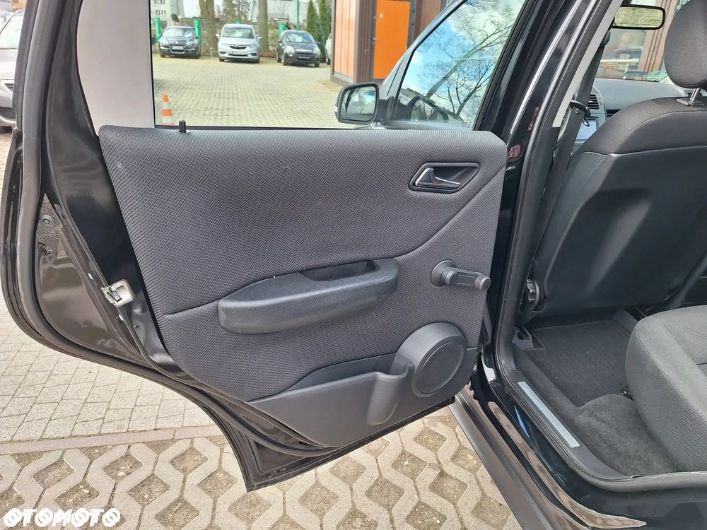 Mercedes-Benz Klasa A 180 CDI Elegance - 12