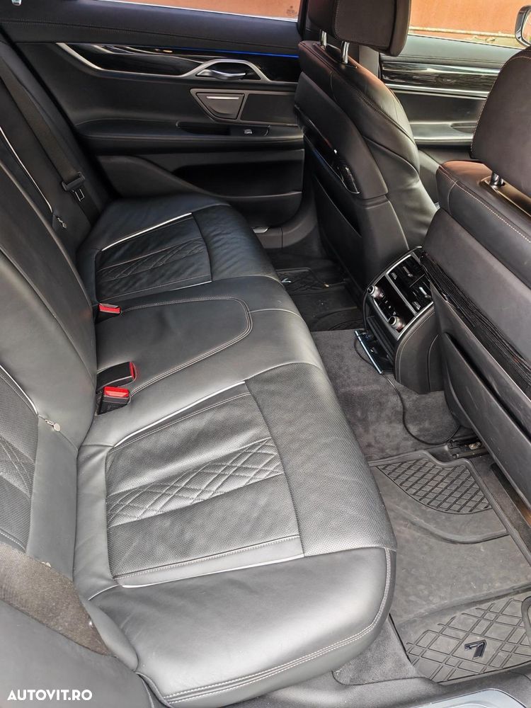 BMW Seria 7 730d xDrive - 9