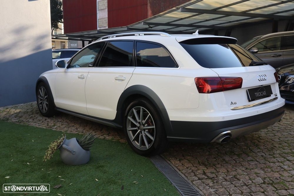 Audi A6 Allroad 3.0 TDi quattro S tronic - 14