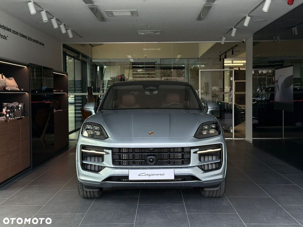 Porsche Cayenne - 2