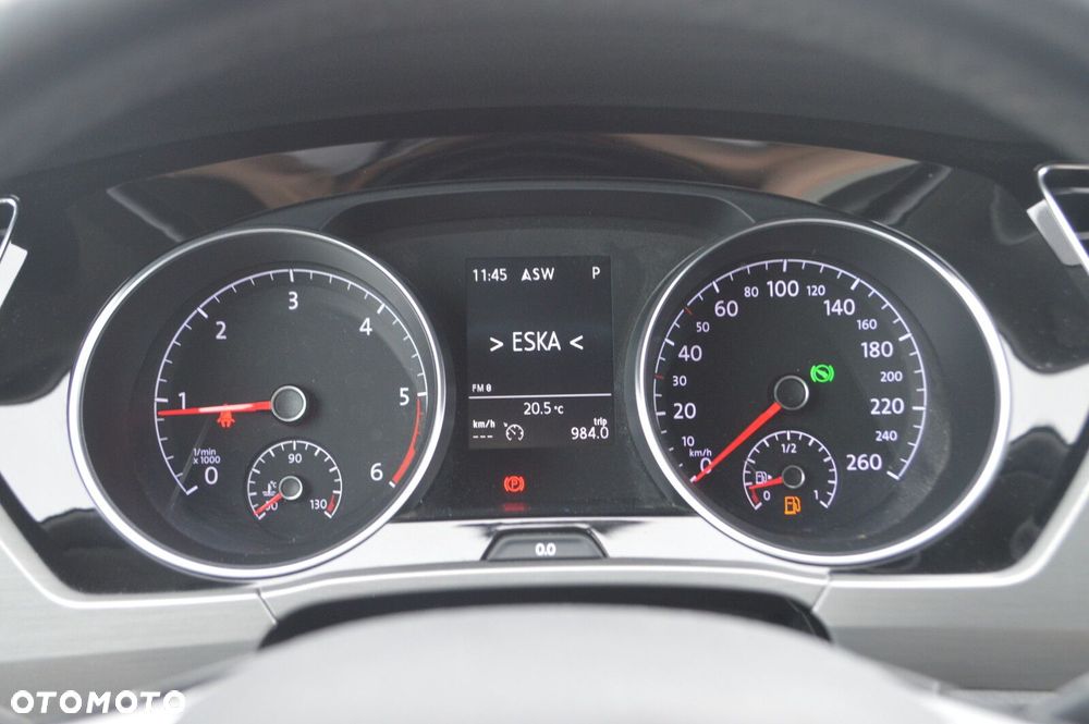 Volkswagen Touran - 14