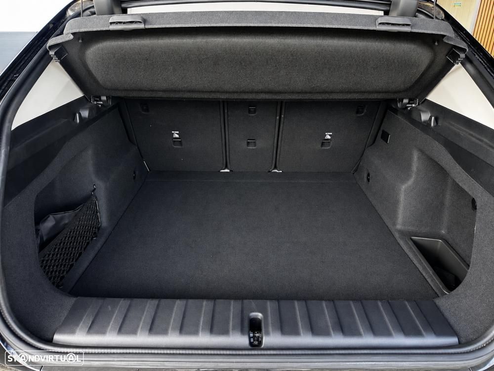 BMW iX2 eDrive20 — fotografia 28