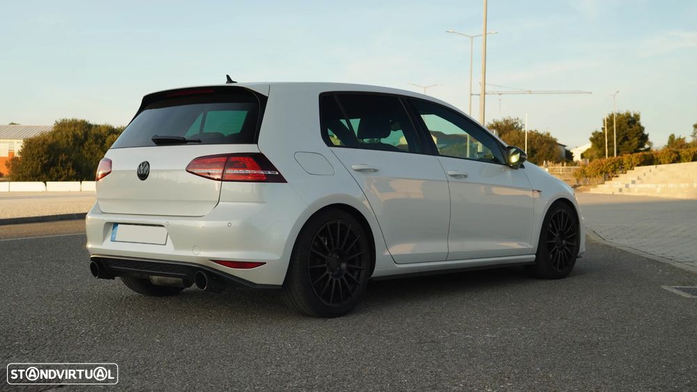 VW Golf 2.0 TSi GTi DSG Performance - 13
